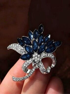 Blue Crystal Floral Ribbon Brooch